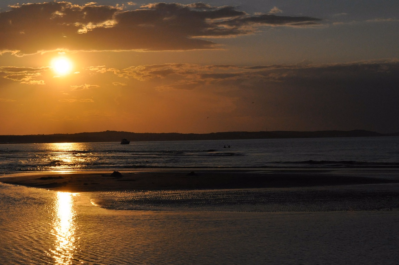 Sonnenuntergang am Ostseestrand in Swinemünde
